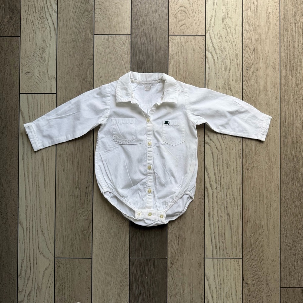 Burberry White Button-Up Infant Onesie Shirt 9 months